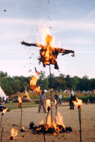 Zonnewende---2003---burning-man---13-gr